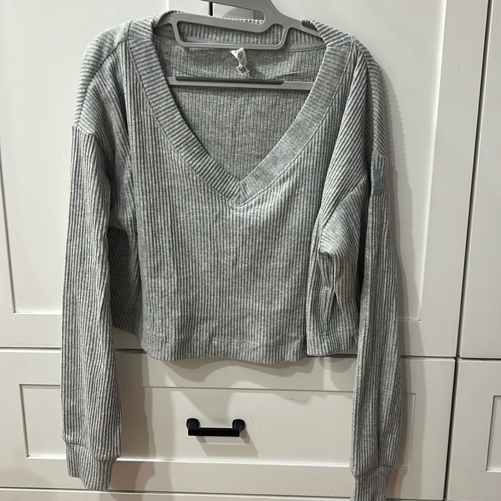 Alo Heather Grey Sweater
